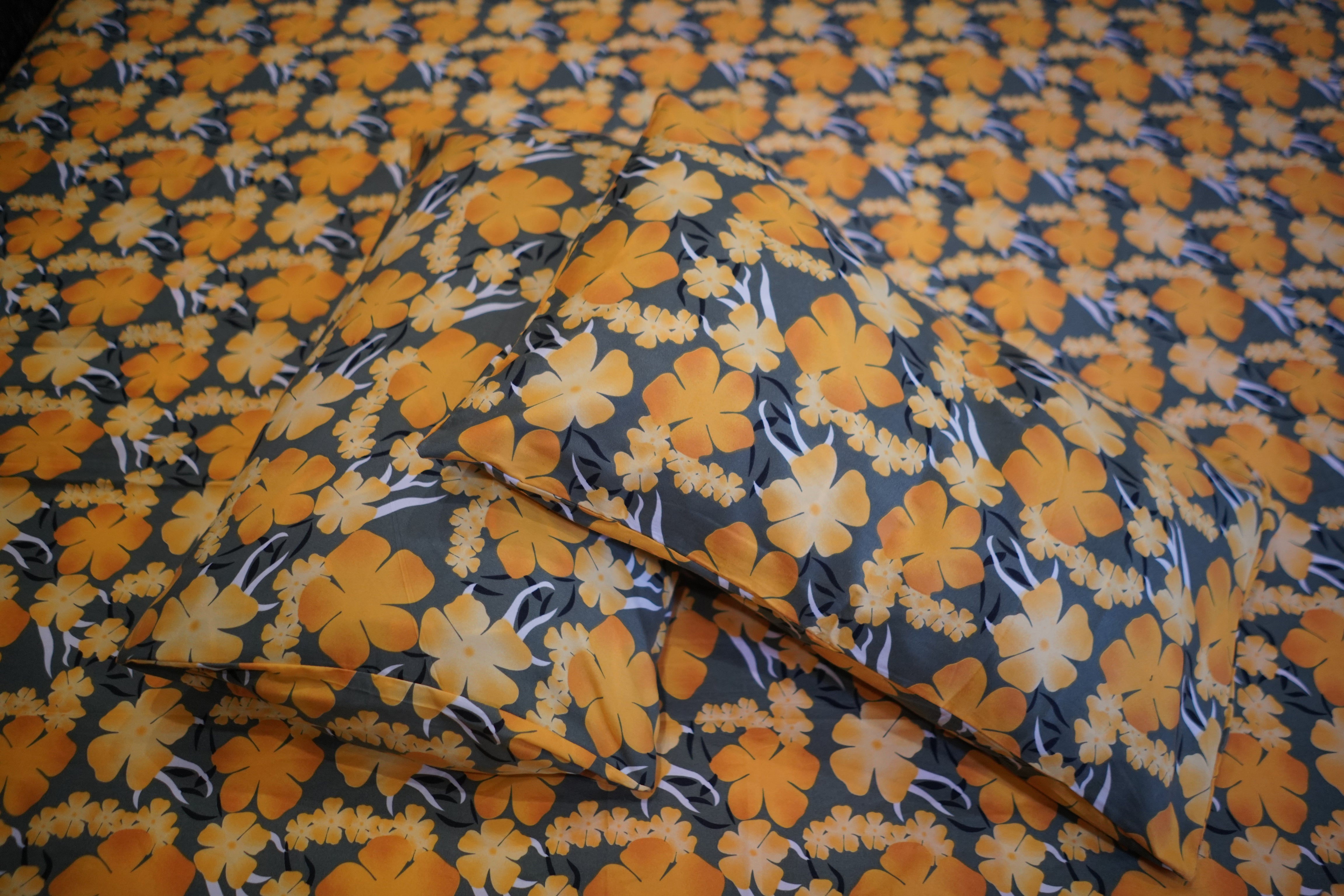 3 Piece Yellow Flowers Printed Bedsheet Set-2001